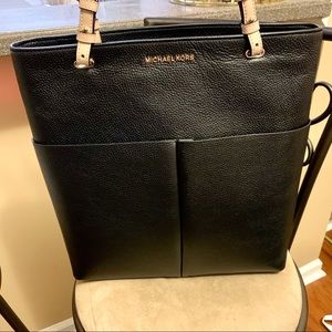 Michael Kors Bedford Pocket Tote